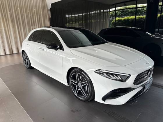MERCEDES-BENZ A 200 1.3 MHEV AMG LINE 7G-DCT